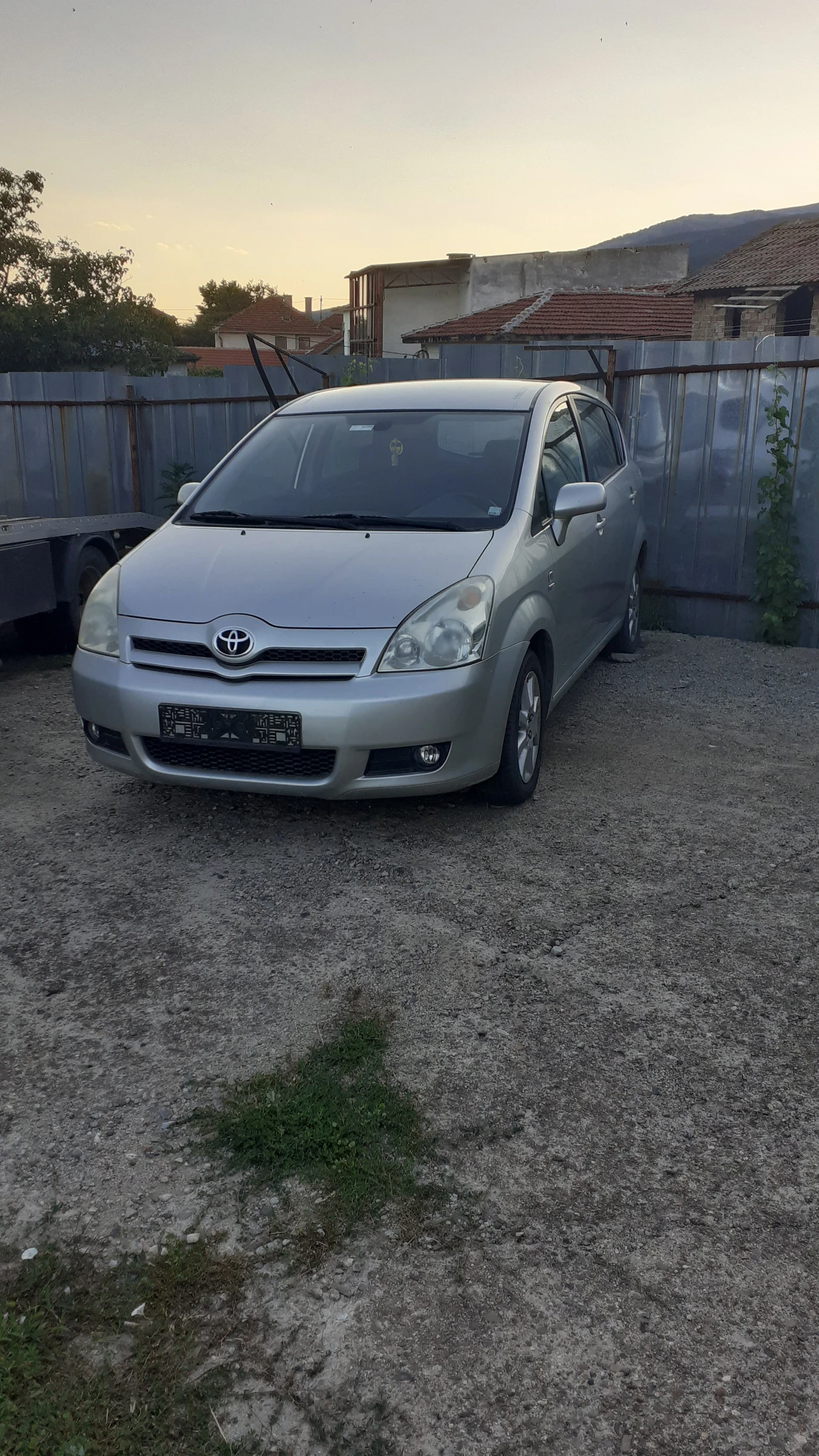 Toyota Corolla verso 1.8/129 кс | Mobile.bg — изображение 1