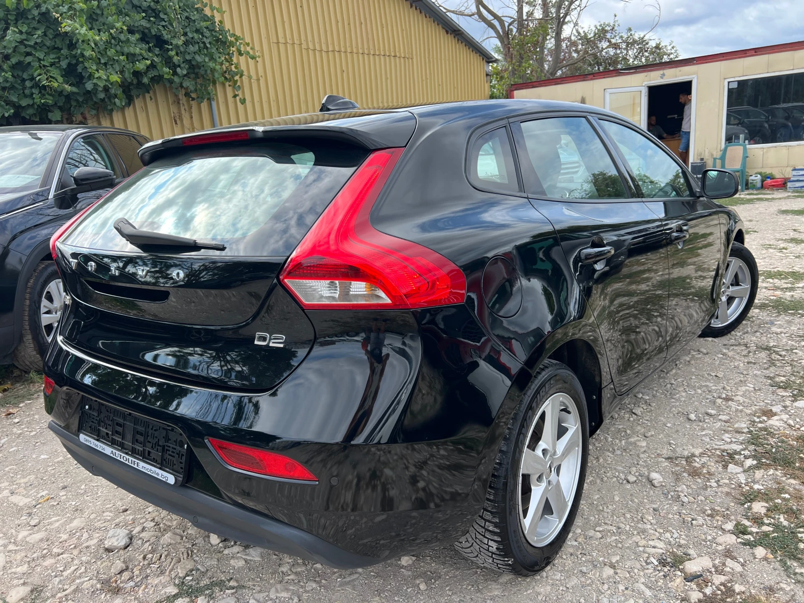 Volvo V40 FACELIFT 2.0D2 122000 KM - изображение 2