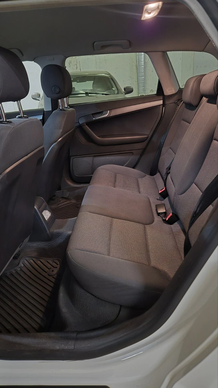 Audi A3 S-line FACELIFT 1.6 газ/бензин , снимка 13 - Автомобили и джипове - 53815605