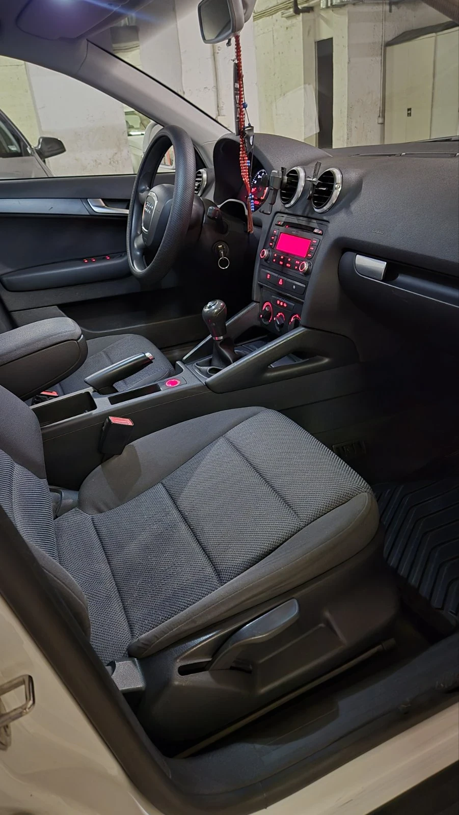 Audi A3 S-line FACELIFT 1.6 газ/бензин , снимка 10 - Автомобили и джипове - 53815605