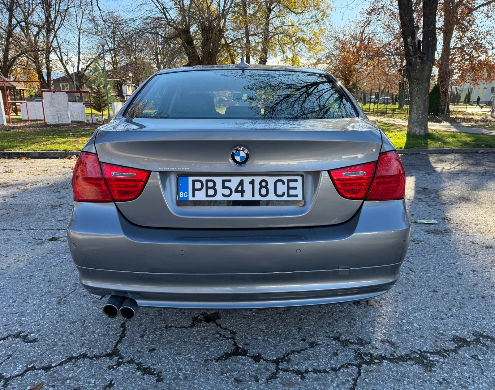BMW 325 3.0i Xdrive - изображение 2