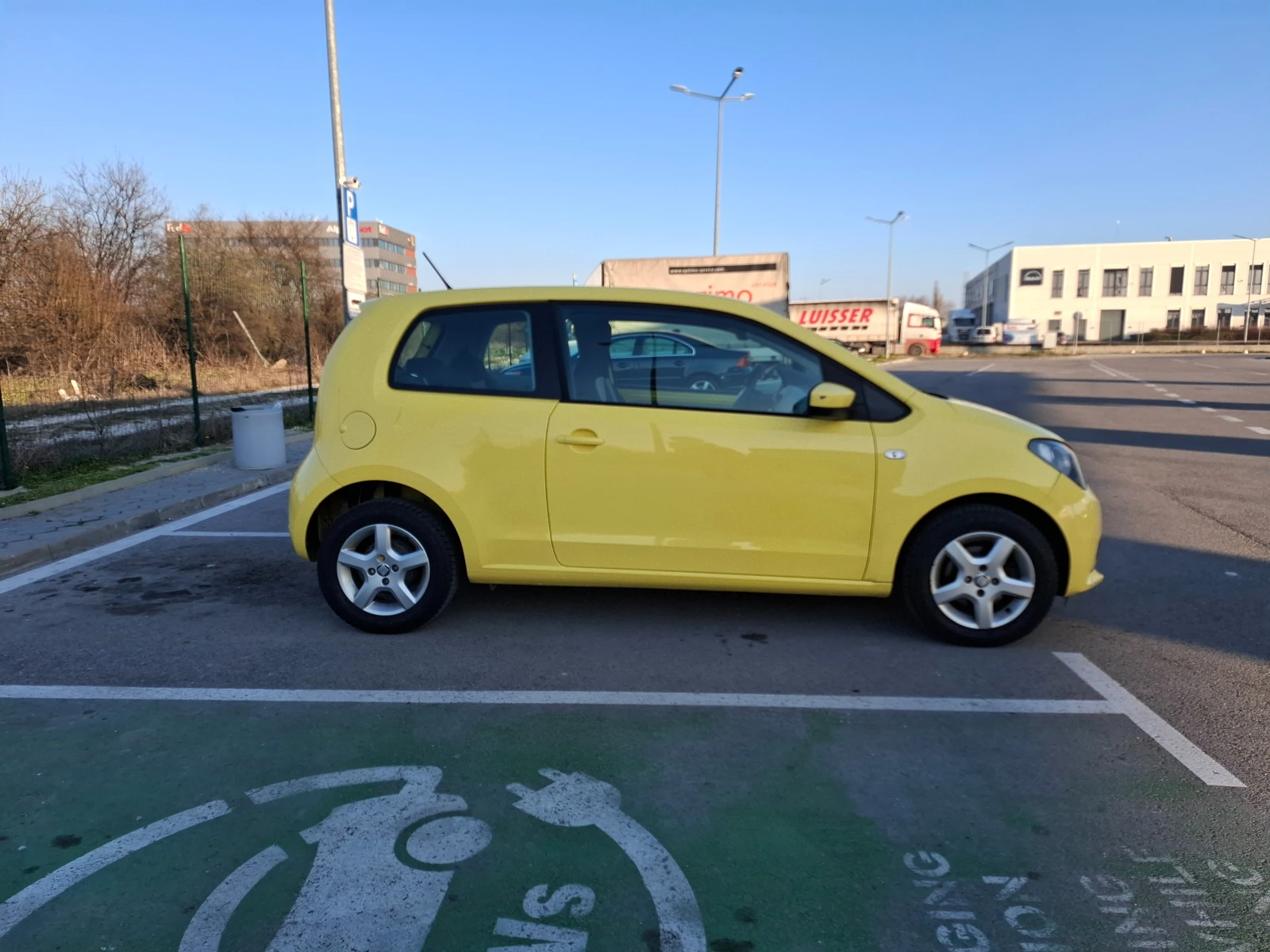 Seat Mii 1.0 EcoFuel/метан, снимка 4 - Автомобили и джипове - 53750320