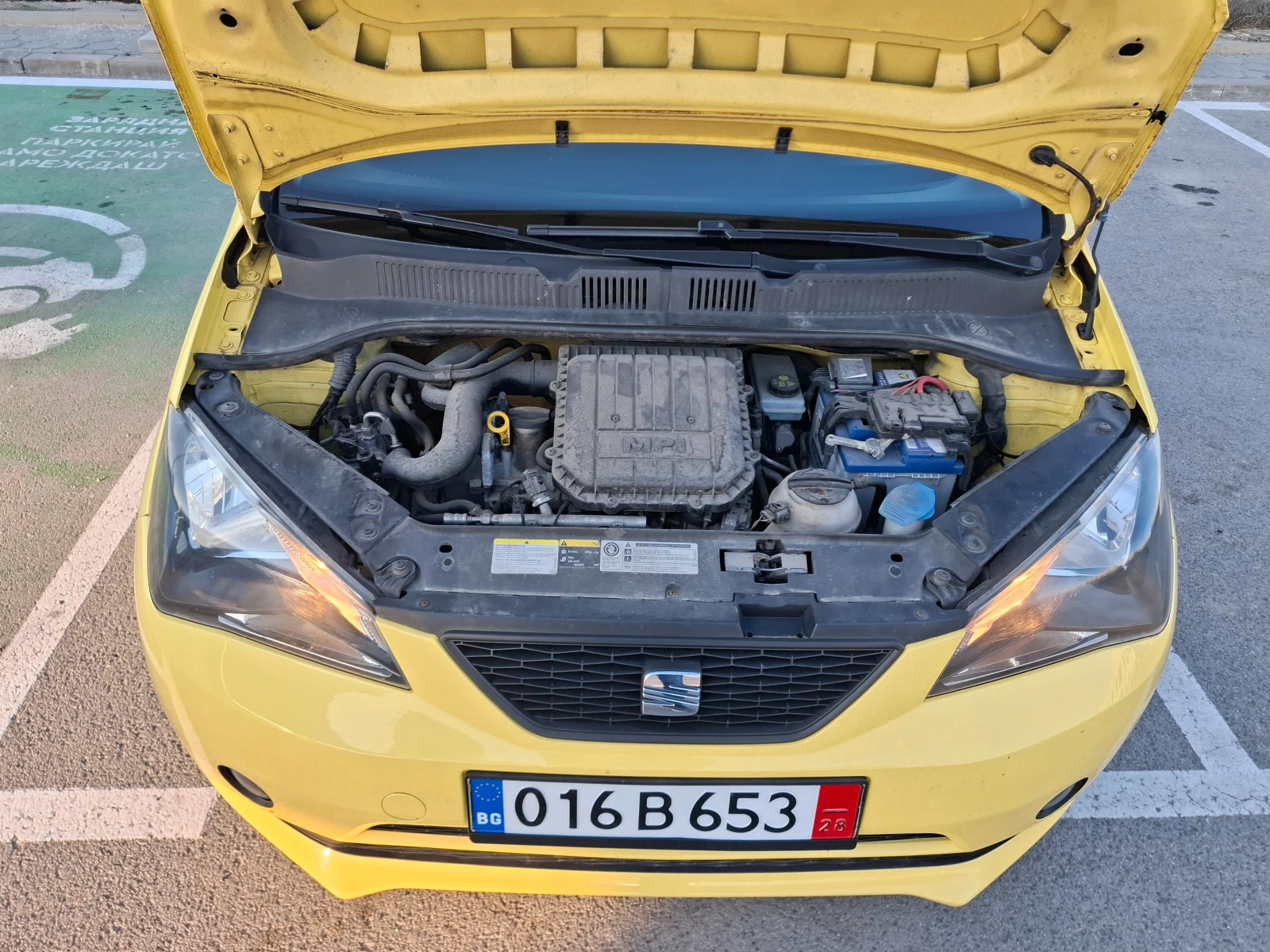 Seat Mii 1.0 EcoFuel/метан, снимка 13 - Автомобили и джипове - 53750320