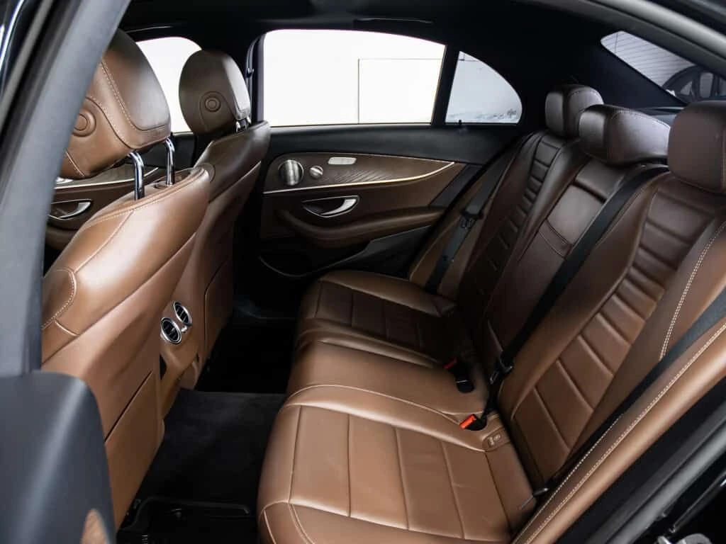 Mercedes-Benz E 450 AMG Line EQ Boost * Фиксирана цена до БГ * CARFAX , снимка 7 - Автомобили и джипове - 54024167