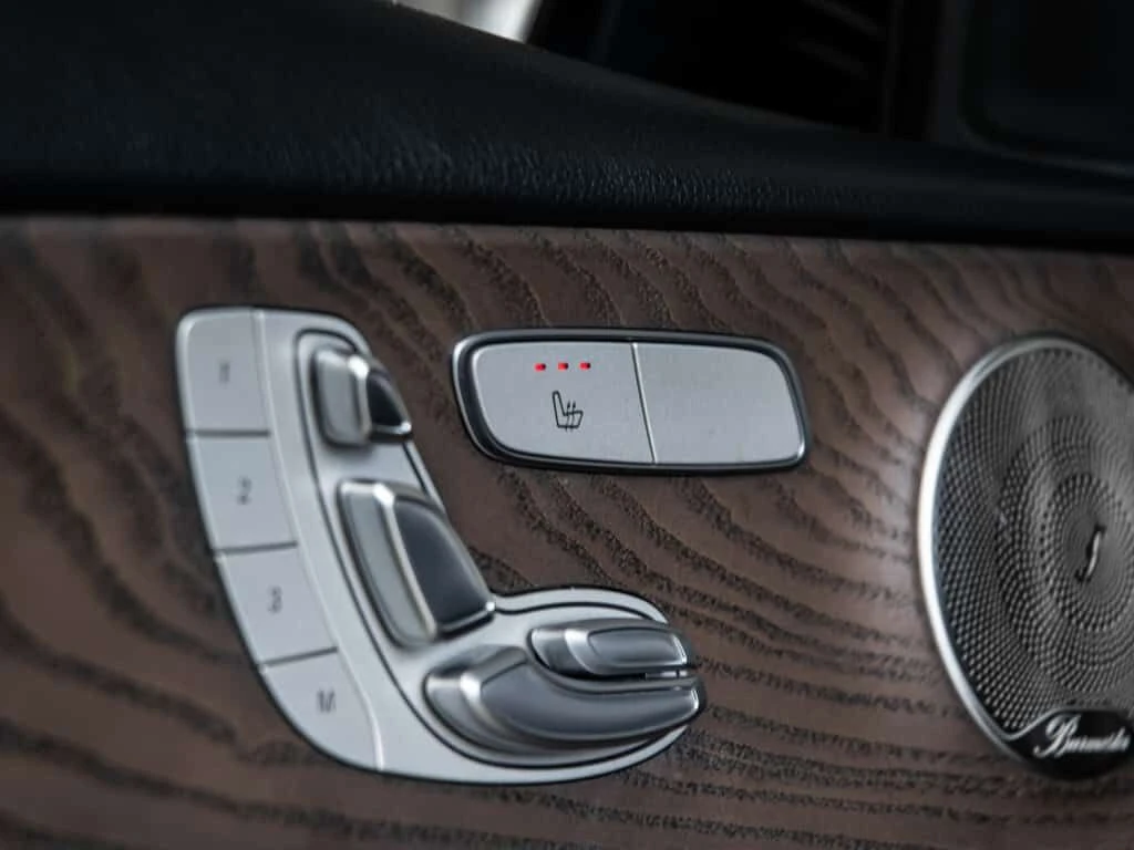 Mercedes-Benz E 450 AMG Line EQ Boost * Фиксирана цена до БГ * CARFAX , снимка 11 - Автомобили и джипове - 54024167