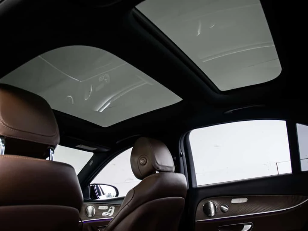 Mercedes-Benz E 450 AMG Line EQ Boost * Фиксирана цена до БГ * CARFAX , снимка 8 - Автомобили и джипове - 54024167