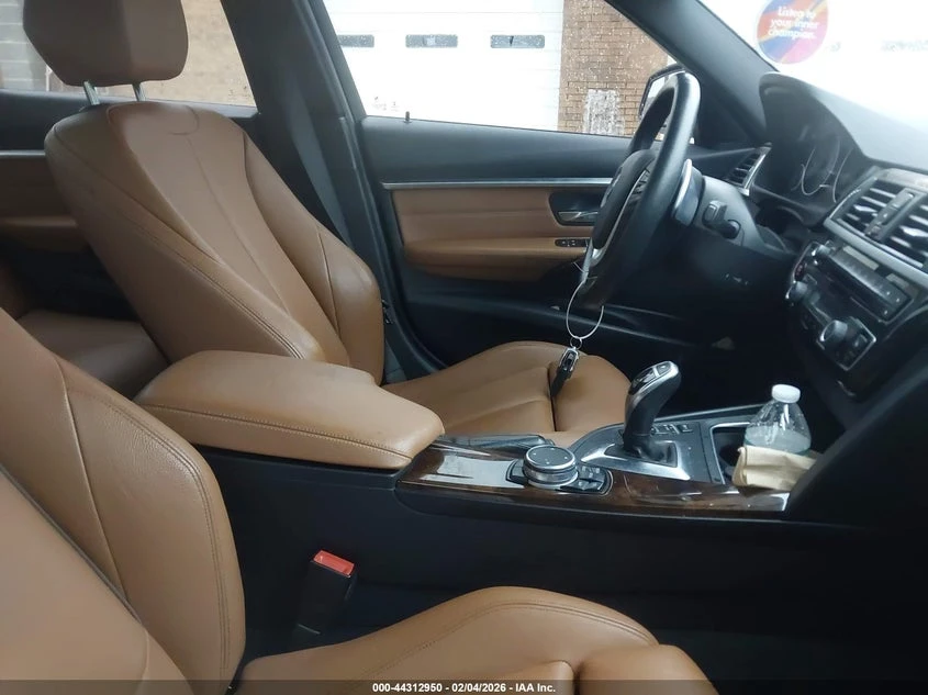 BMW 328 2l I xDrive, снимка 5 - Автомобили и джипове - 54047391