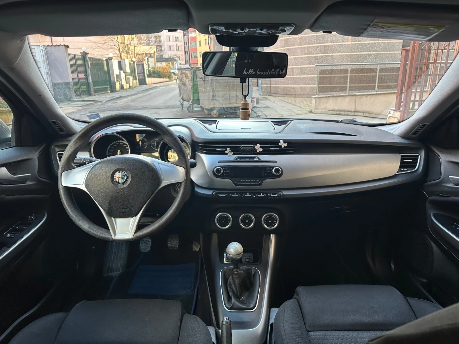 Alfa Romeo Giulietta 1, 6 JTDM, снимка 11 - Автомобили и джипове - 54059056