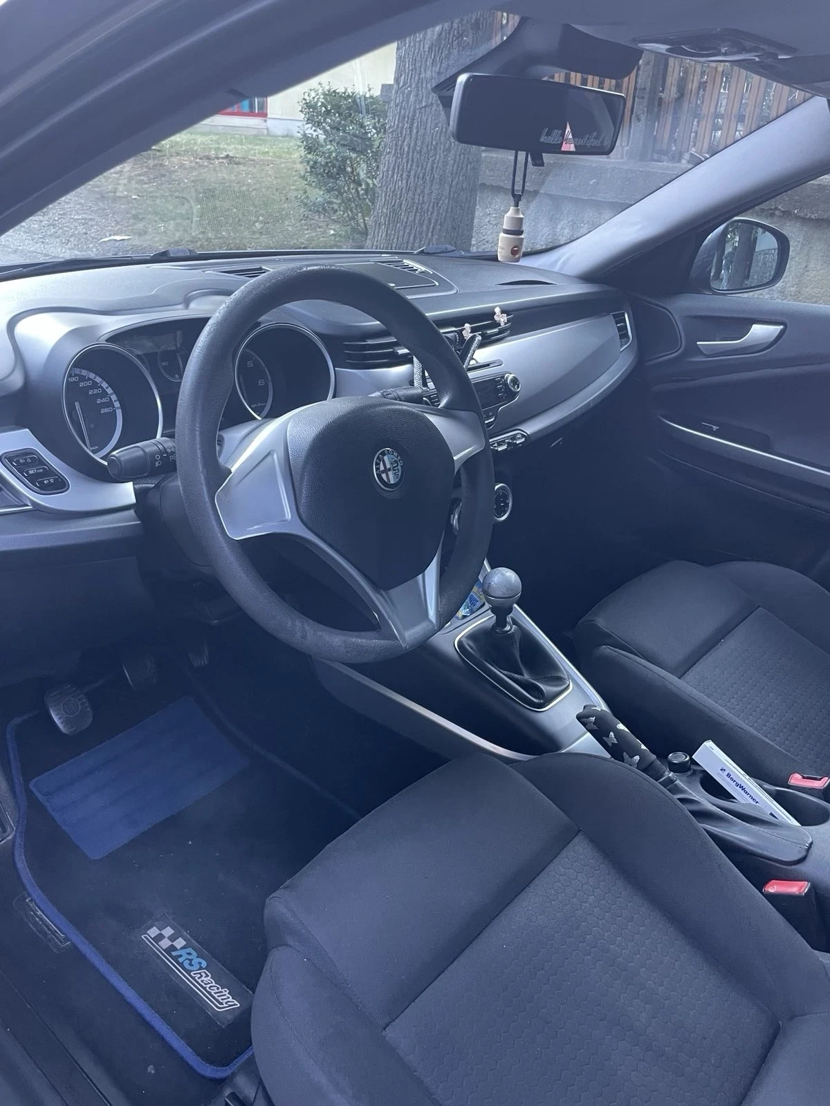 Alfa Romeo Giulietta 1, 6 JTDM, снимка 5 - Автомобили и джипове - 54059056