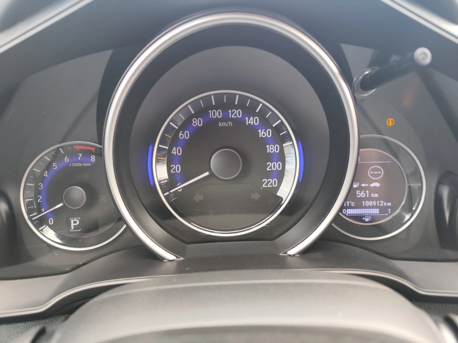 Honda Jazz 1.5i, снимка 14 - Автомобили и джипове - 54099290