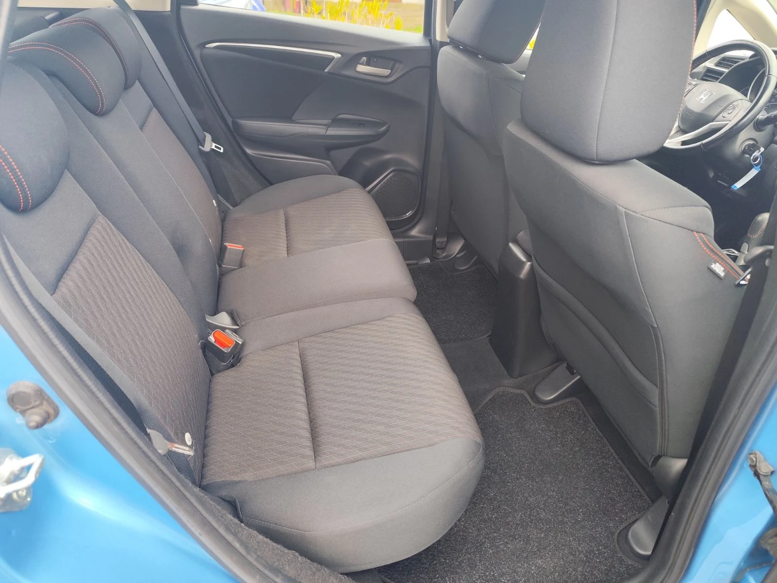 Honda Jazz 1.5i, снимка 11 - Автомобили и джипове - 54099290