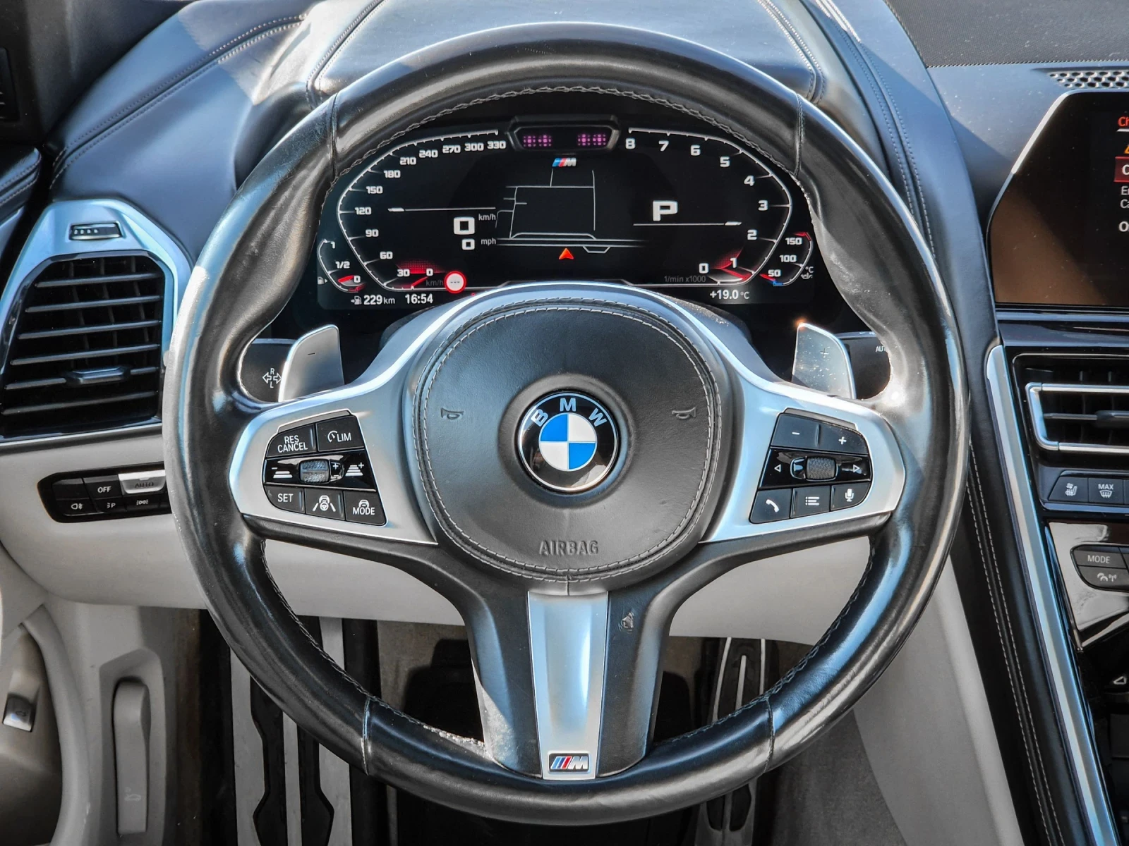 BMW 840 D XDrive, снимка 10 - Автомобили и джипове - 54119686