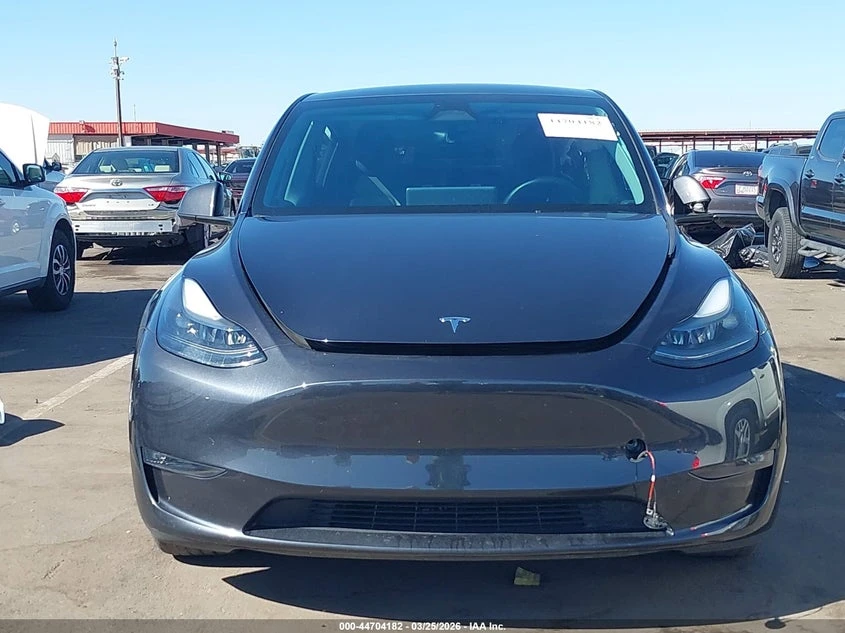 Tesla Model Y Long Range Dual Motor All-Wheel Drive, снимка 12 - Автомобили и джипове - 54424616