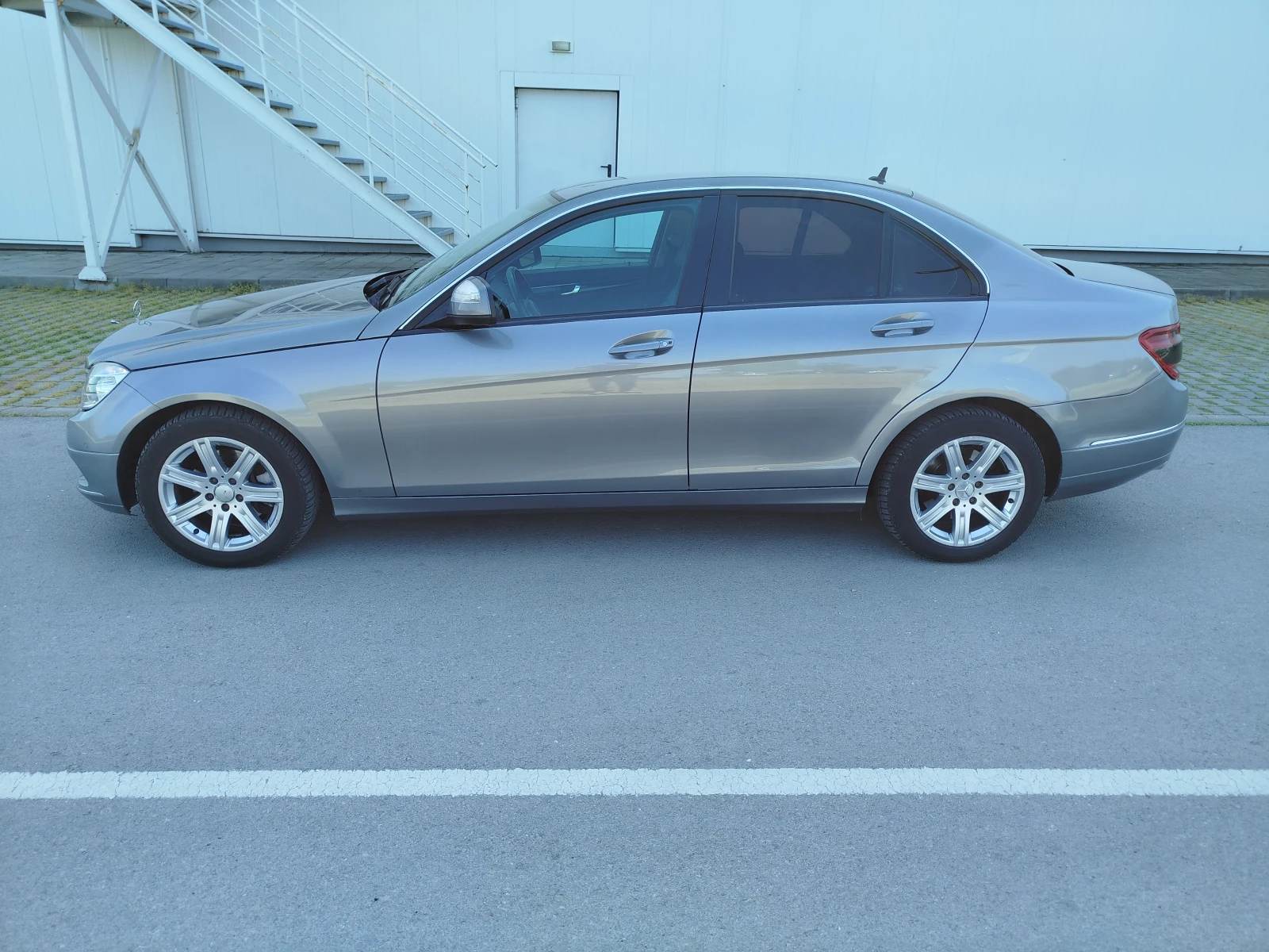 Mercedes-Benz C 220 220cdi-Автоматик, снимка 3 - Автомобили и джипове - 54429939