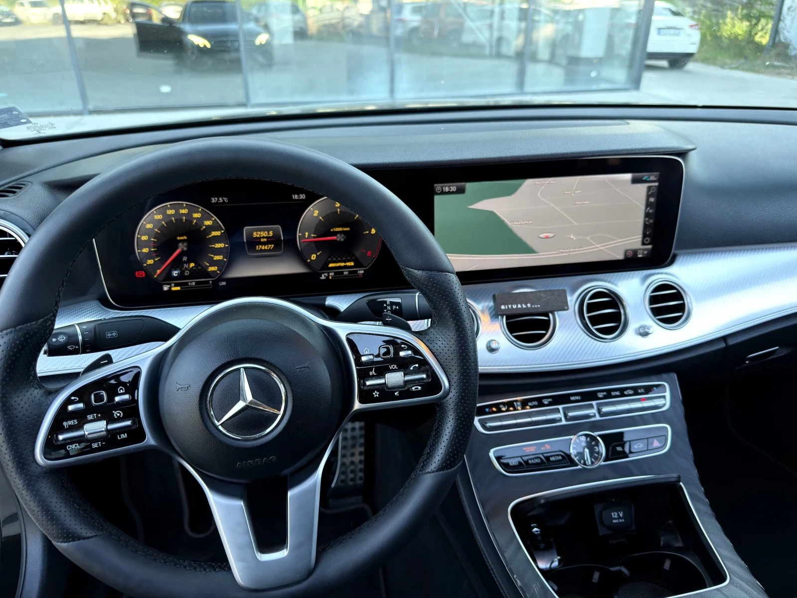 Mercedes-Benz E 220 DIGITAL/PANORAMA/AMG-LINE/LINE ASSIST | Mobile.bg � ����������� 14