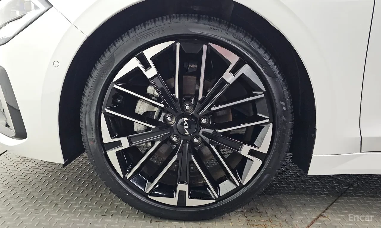 Kia K5 SIGNATURE FULL| DISTRO| HEADS UP| ОБДУХ| 360, снимка 4 - Автомобили и джипове - 55214972