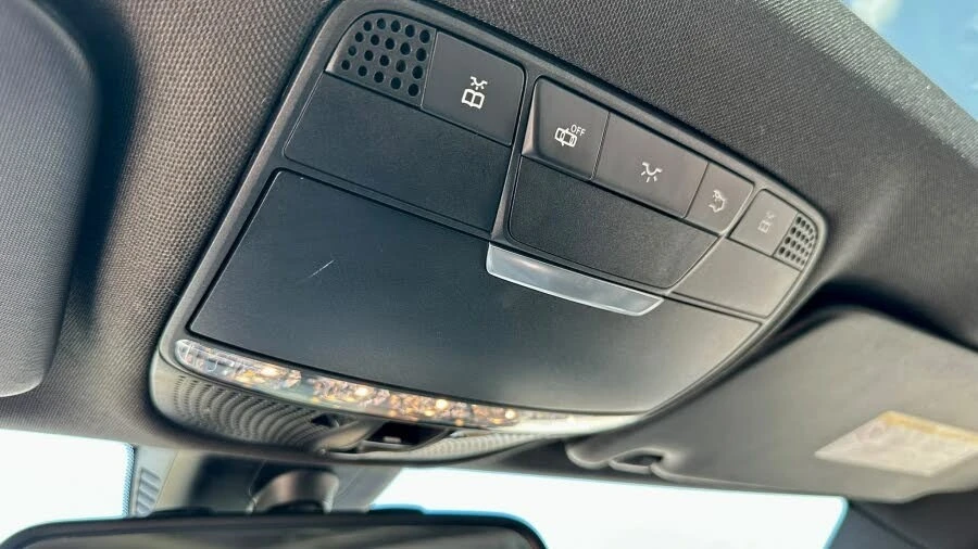 Mercedes-Benz C 300 * AMG* CAMERA* Head up* KEYLESS* �������*  | Mobile.bg � ����������� 17