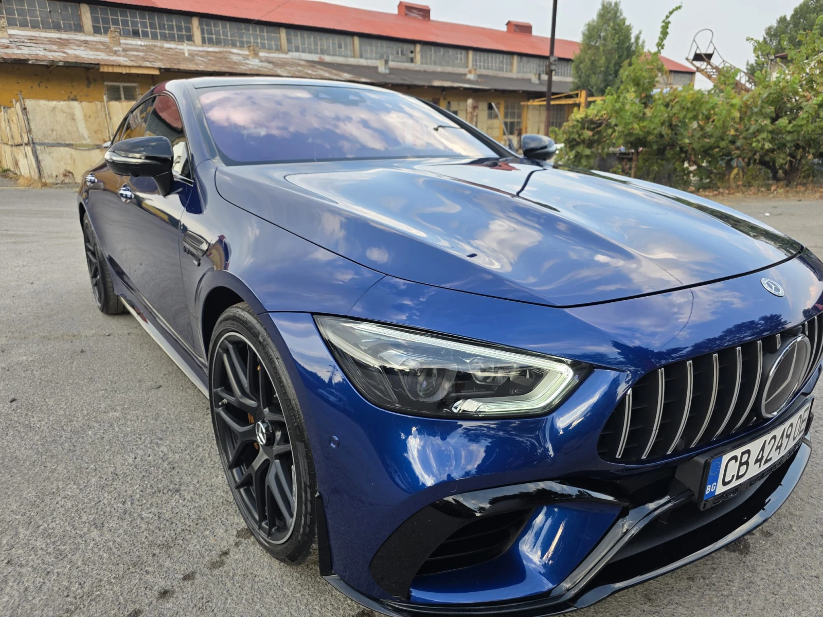 Mercedes-Benz AMG GT 6.3 S, снимка 3 - Автомобили и джипове - 55727371