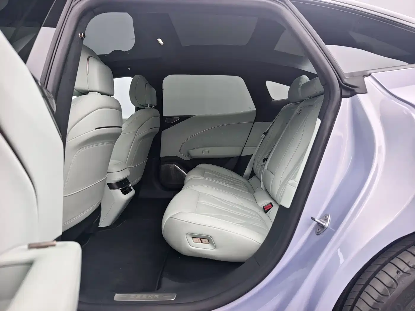 Zeekr 7 GT 2025* AWD* ACC* 360* �����* �����* LED* 8000KM | Mobile.bg � ����������� 16