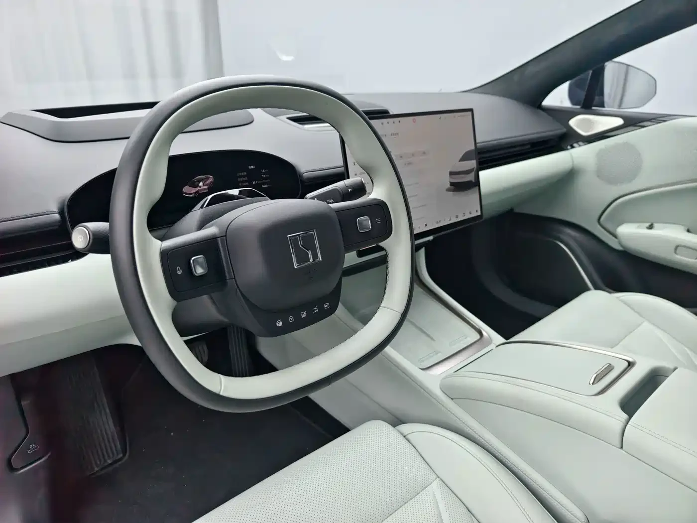 Zeekr 7 GT 2025* AWD* ACC* 360* �����* �����* LED* 8000KM | Mobile.bg � ����������� 8