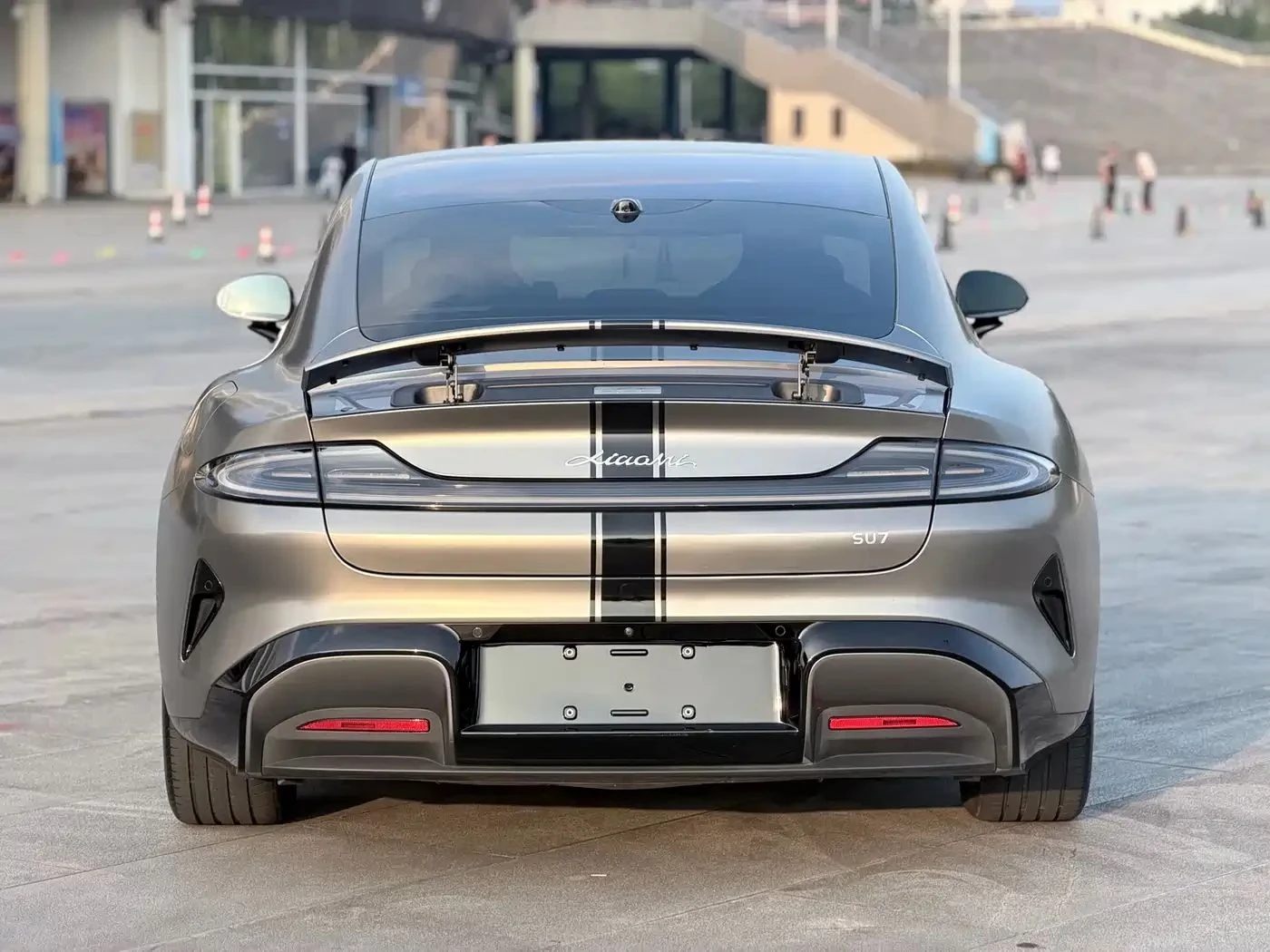 Xiaomi SU7, снимка 5 - Автомобили и джипове - 56728986