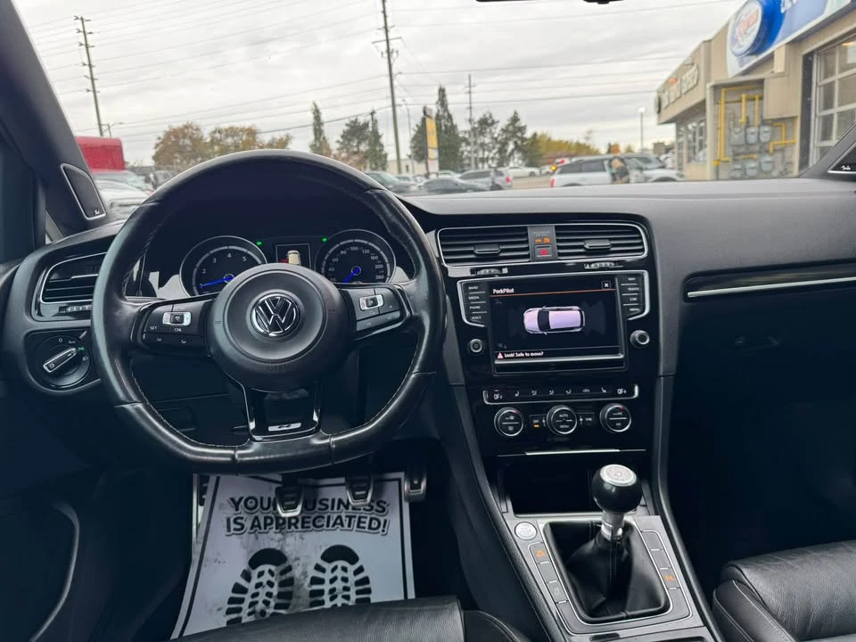 VW Golf Ръчка / АвтоКредит, снимка 14 - Автомобили и джипове - 56734811