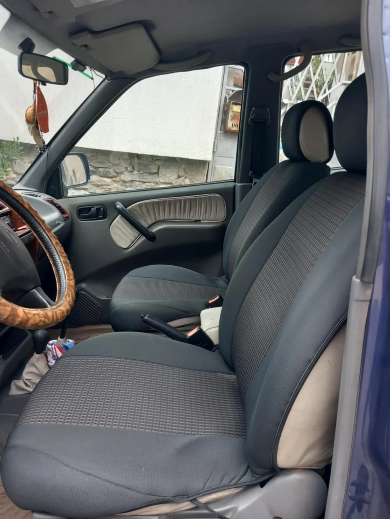 Nissan Terrano, снимка 5 - Автомобили и джипове - 53260178