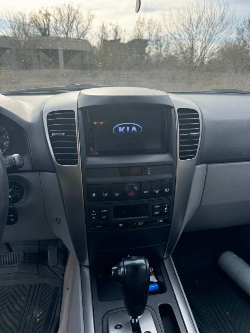 Kia Sorento, снимка 4 - Автомобили и джипове - 51976314