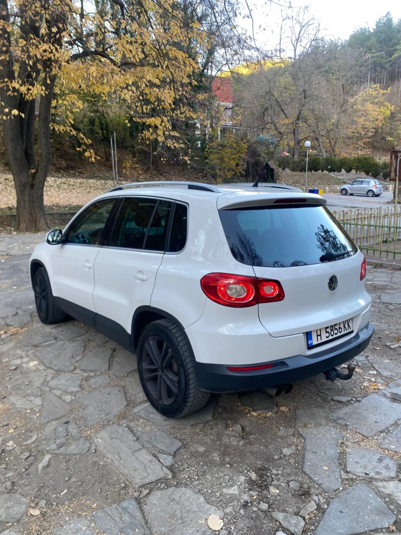 VW Tiguan, снимка 5 - Автомобили и джипове - 52556430
