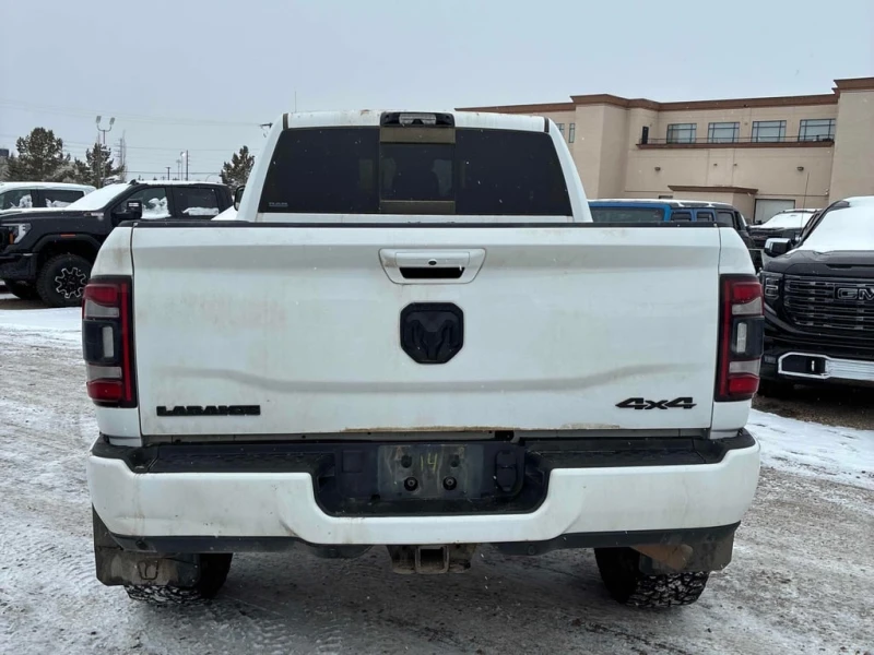 Dodge RAM 2500 * Laramie * CARFAX * БЕЗ ПЪРВОНАЧАЛНА ВНОСКА, снимка 4 - Автомобили и джипове - 52633927