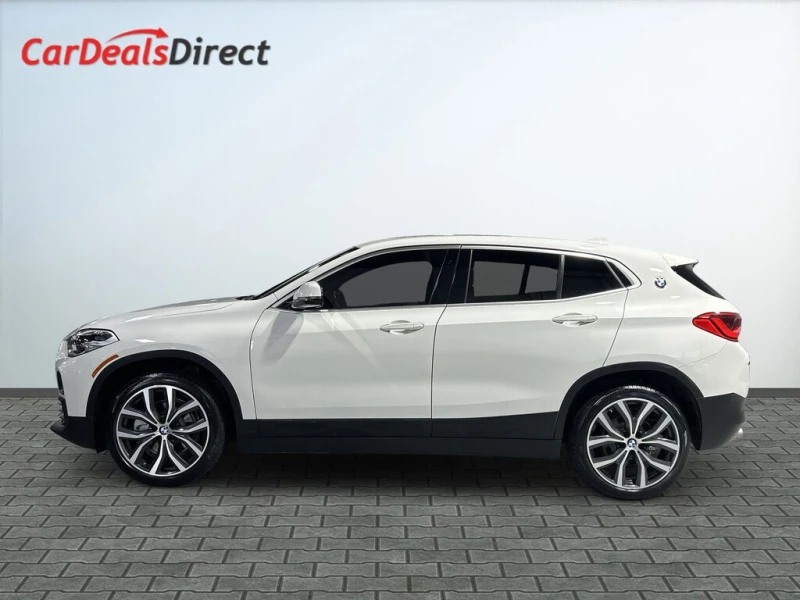 BMW X2 * XDrive28i / NAVI / Sunroof / Leather / Clean Car, снимка 4 - Автомобили и джипове - 52726036