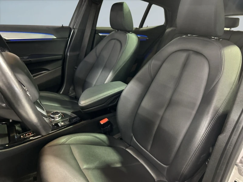 BMW X2 * XDrive28i / NAVI / Sunroof / Leather / Clean Car, снимка 9 - Автомобили и джипове - 52726036