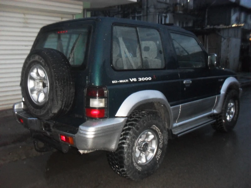 Mitsubishi Pajero 3, 0i V6 3000 GLS/ECI-MULTI , снимка 15 - Автомобили и джипове - 53025651