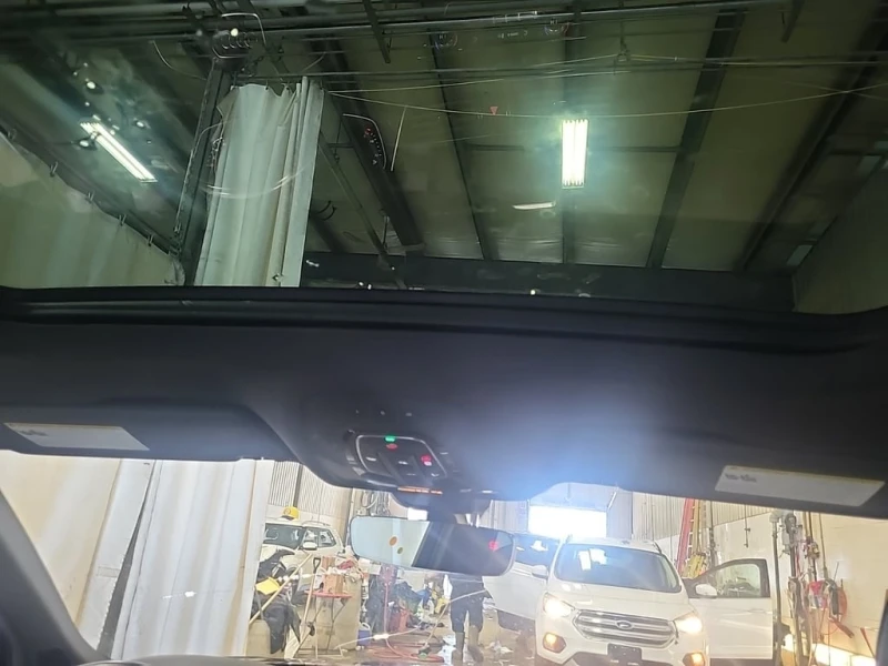 Audi SQ5 * TECHNIK * CARFAX * БЕЗ ПЪРВОНАЧАЛНА ВНОСКА, снимка 14 - Автомобили и джипове - 53043701