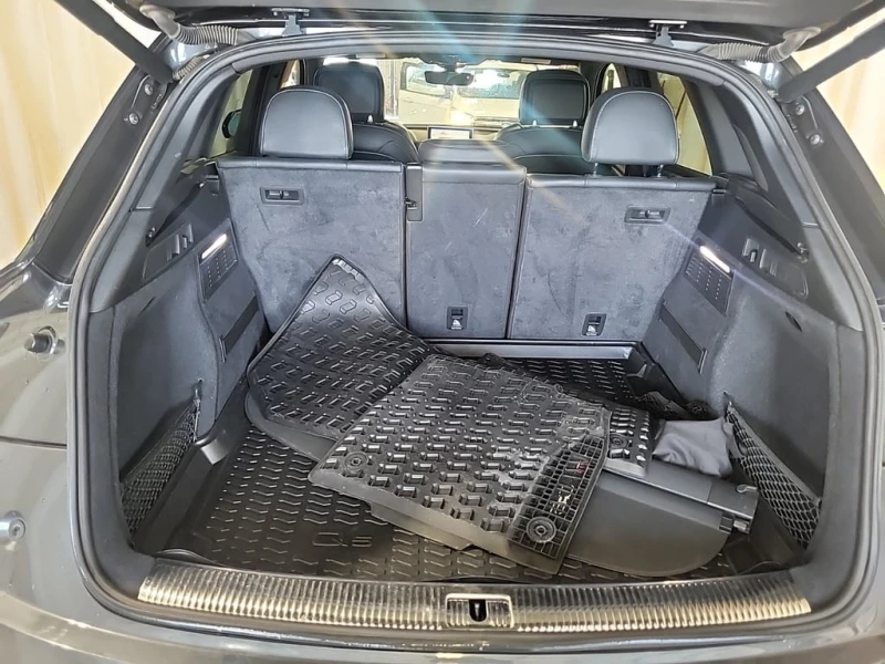 Audi SQ5 * TECHNIK * CARFAX * БЕЗ ПЪРВОНАЧАЛНА ВНОСКА, снимка 17 - Автомобили и джипове - 53043701