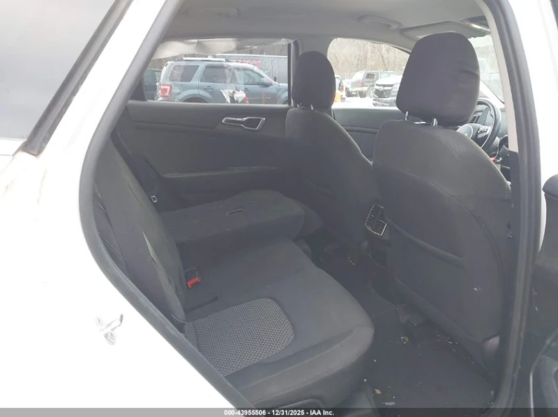 Kia Sportage Lx, снимка 8 - Автомобили и джипове - 53577469