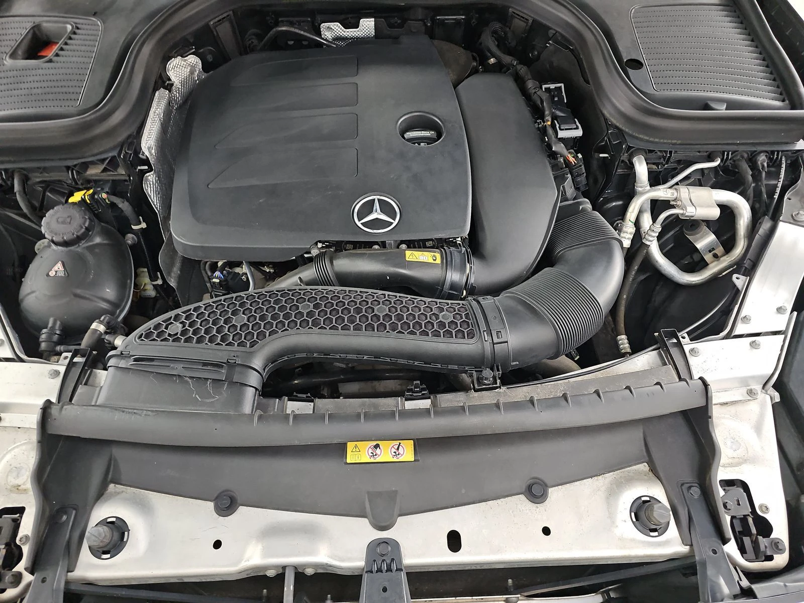 Mercedes-Benz GLC 300   / DESIGNO PACKAGE | Mobile.bg   7