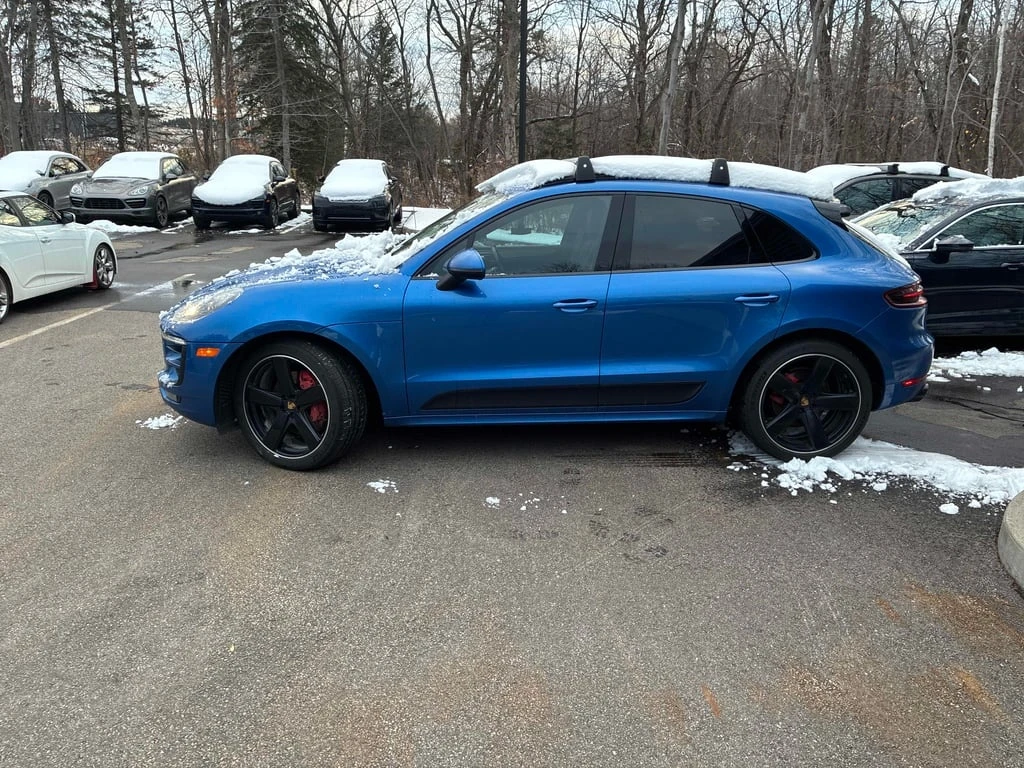 Porsche Macan * GTS * CARFAX * БЕЗ ПЪРВОНАЧАЛНА ВНОСКА - изображение 2