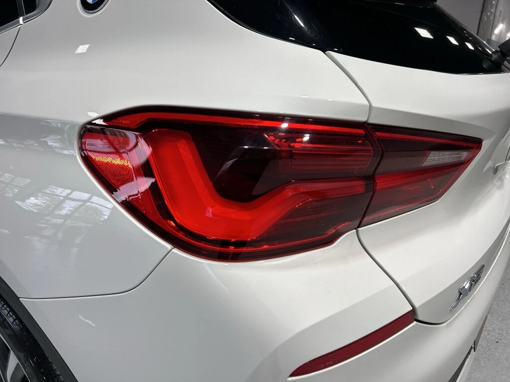 BMW X2 * XDrive28i / NAVI / Sunroof / Leather / Clean Car | Mobile.bg   3