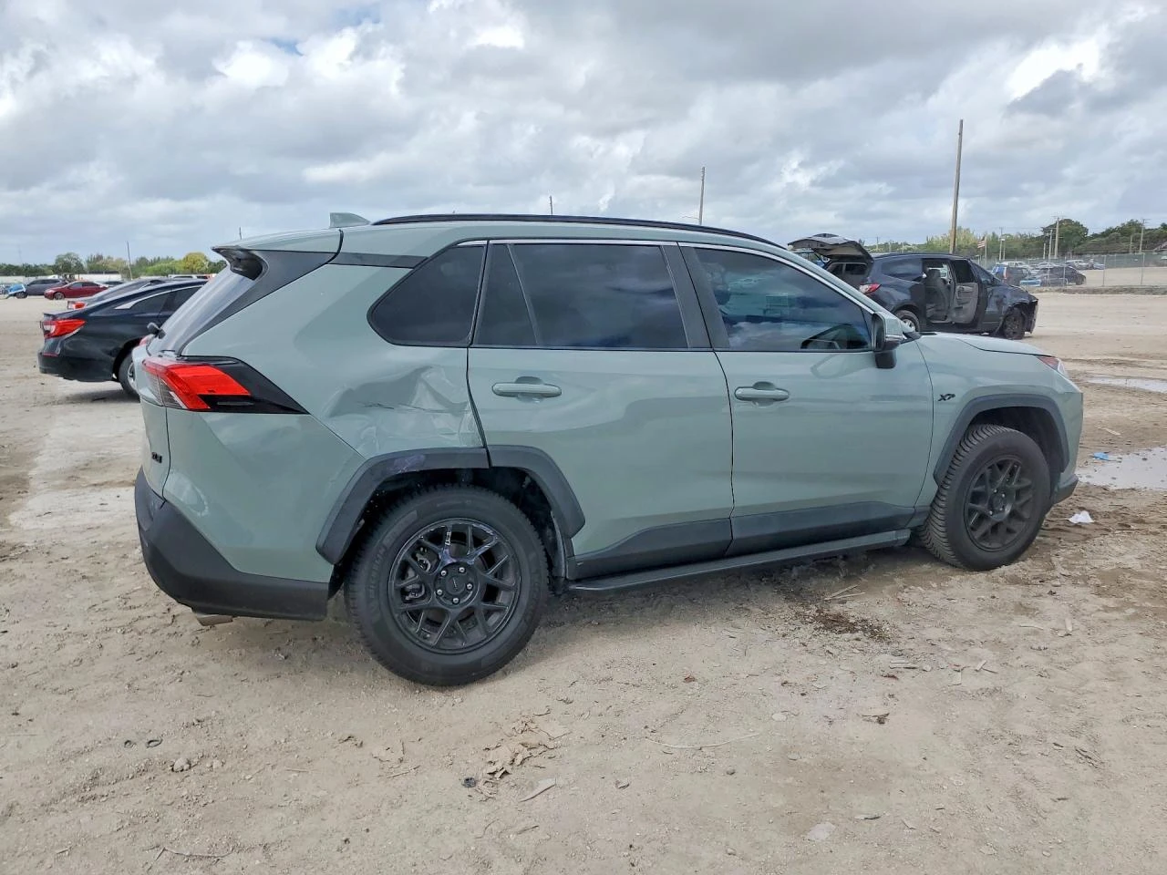 Toyota Rav4 2.5l Xle, снимка 3 - Автомобили и джипове - 53965409