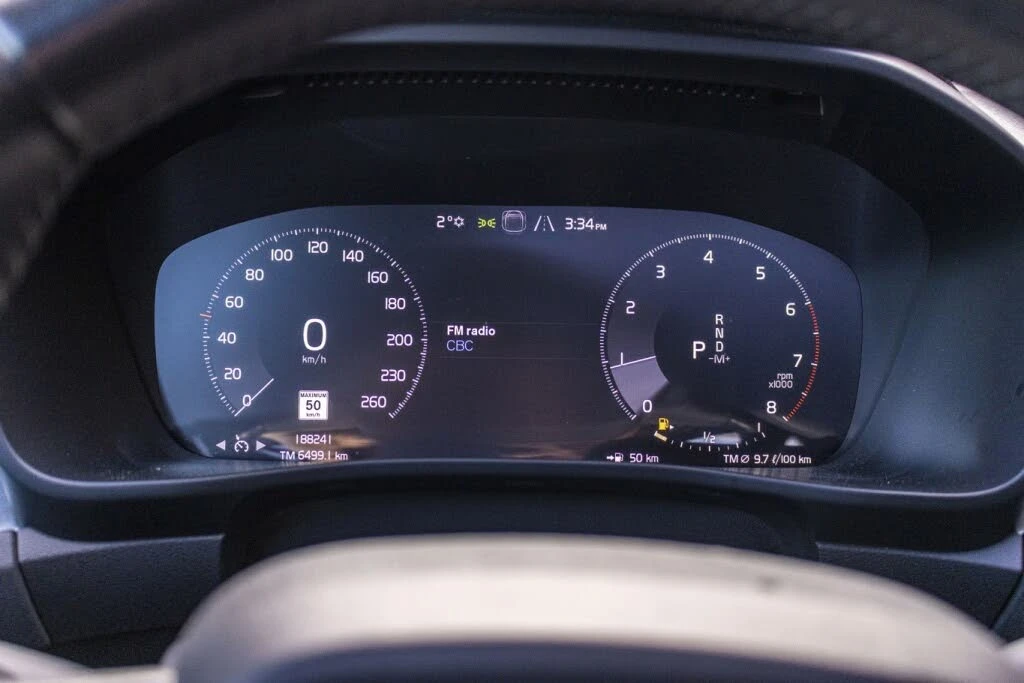 Volvo XC40 T5 MOMENTUM* HARMAN/KARDON* 360 КАМЕРИ* ПАНОРАМА, снимка 12 - Автомобили и джипове - 53975662