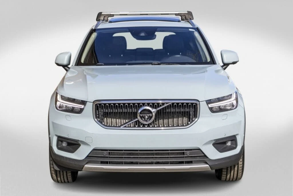 Volvo XC40 T5 MOMENTUM* HARMAN/KARDON* 360 КАМЕРИ* ПАНОРАМА, снимка 2 - Автомобили и джипове - 53975662