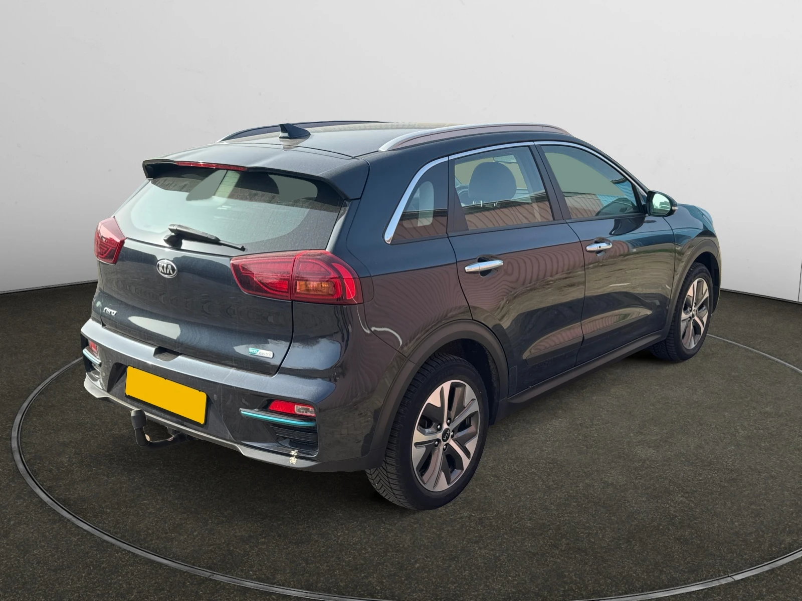 Kia Niro DynamicLine, снимка 3 - Автомобили и джипове - 54121698