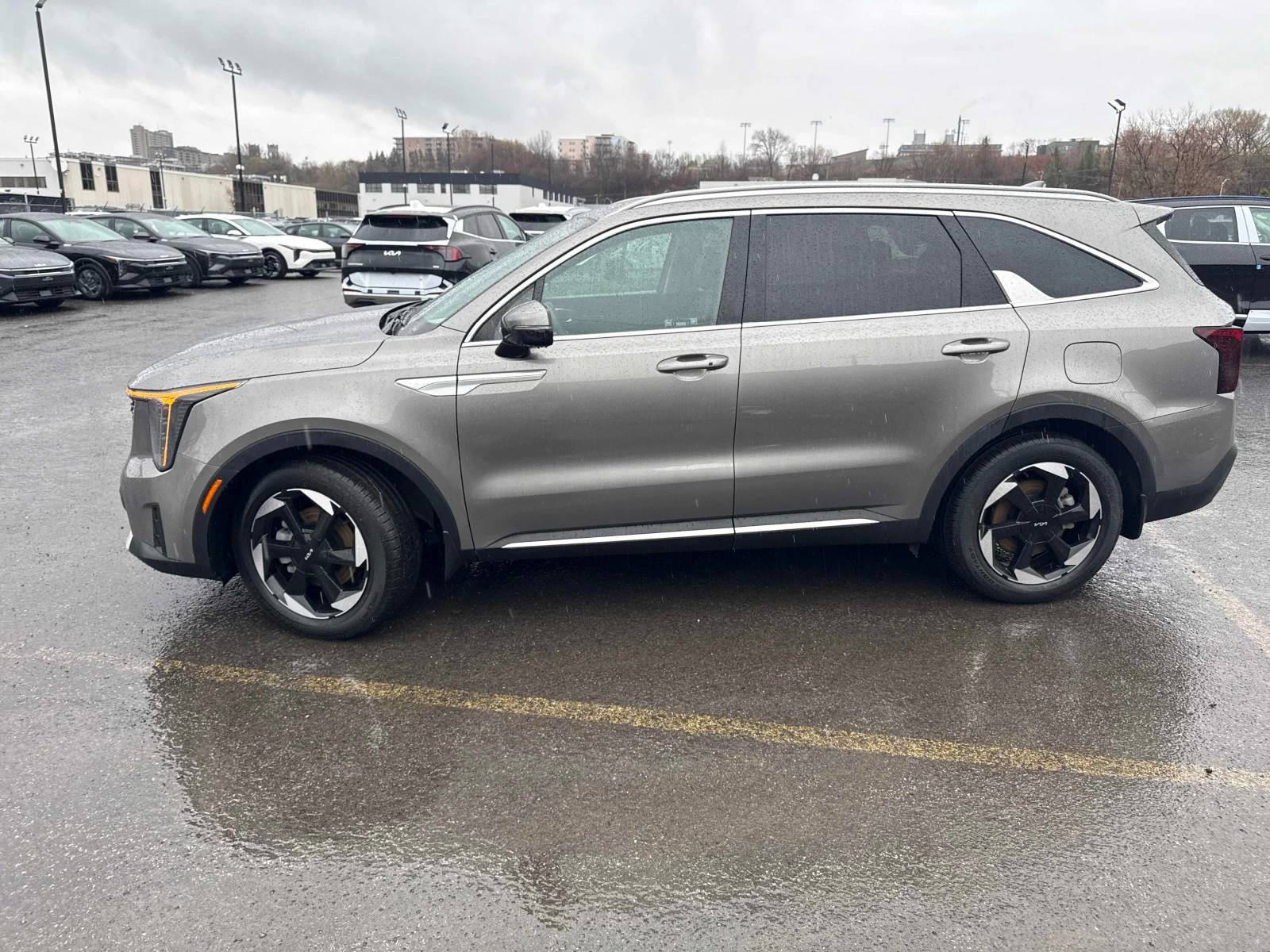 Kia Sorento EX 1.6 AWD Hybrid , снимка 2 - Автомобили и джипове - 54373794