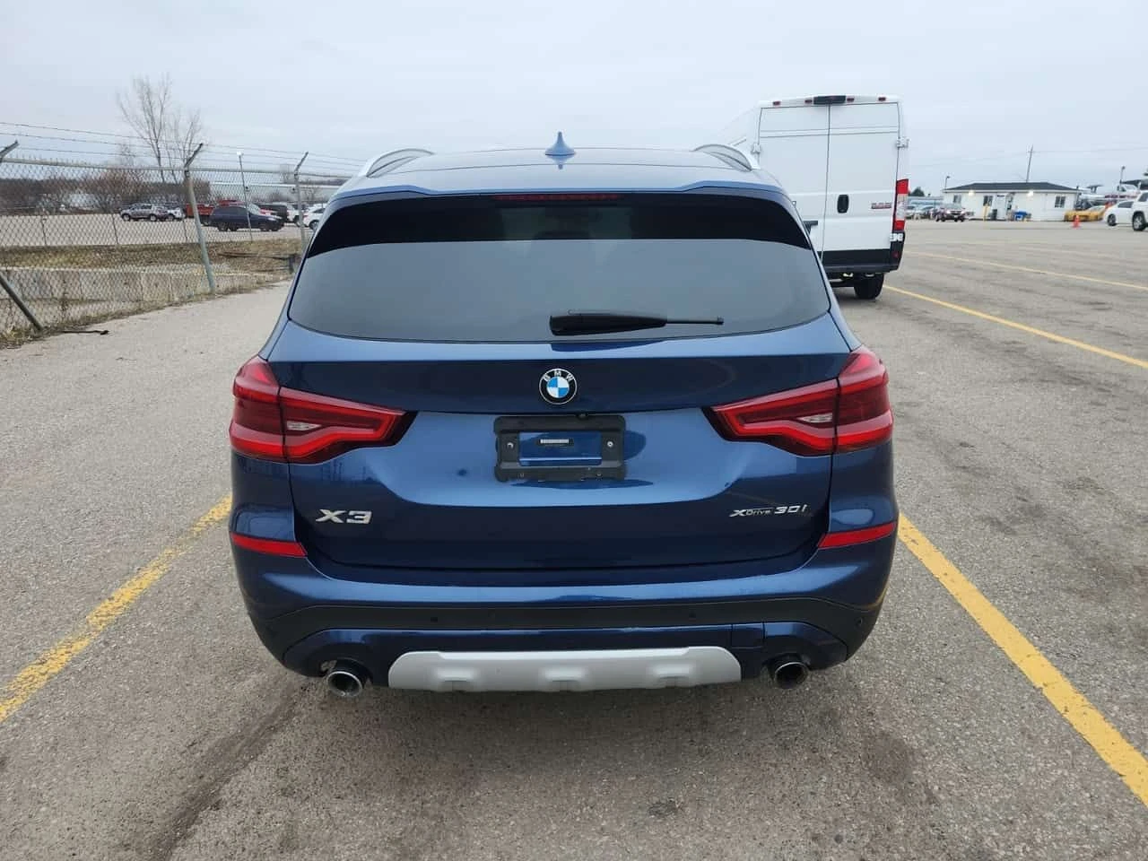 BMW X3 * Sports Activity Vehicle Xdrive30i * CARFAX * ЦЕН, снимка 4 - Автомобили и джипове - 54522665