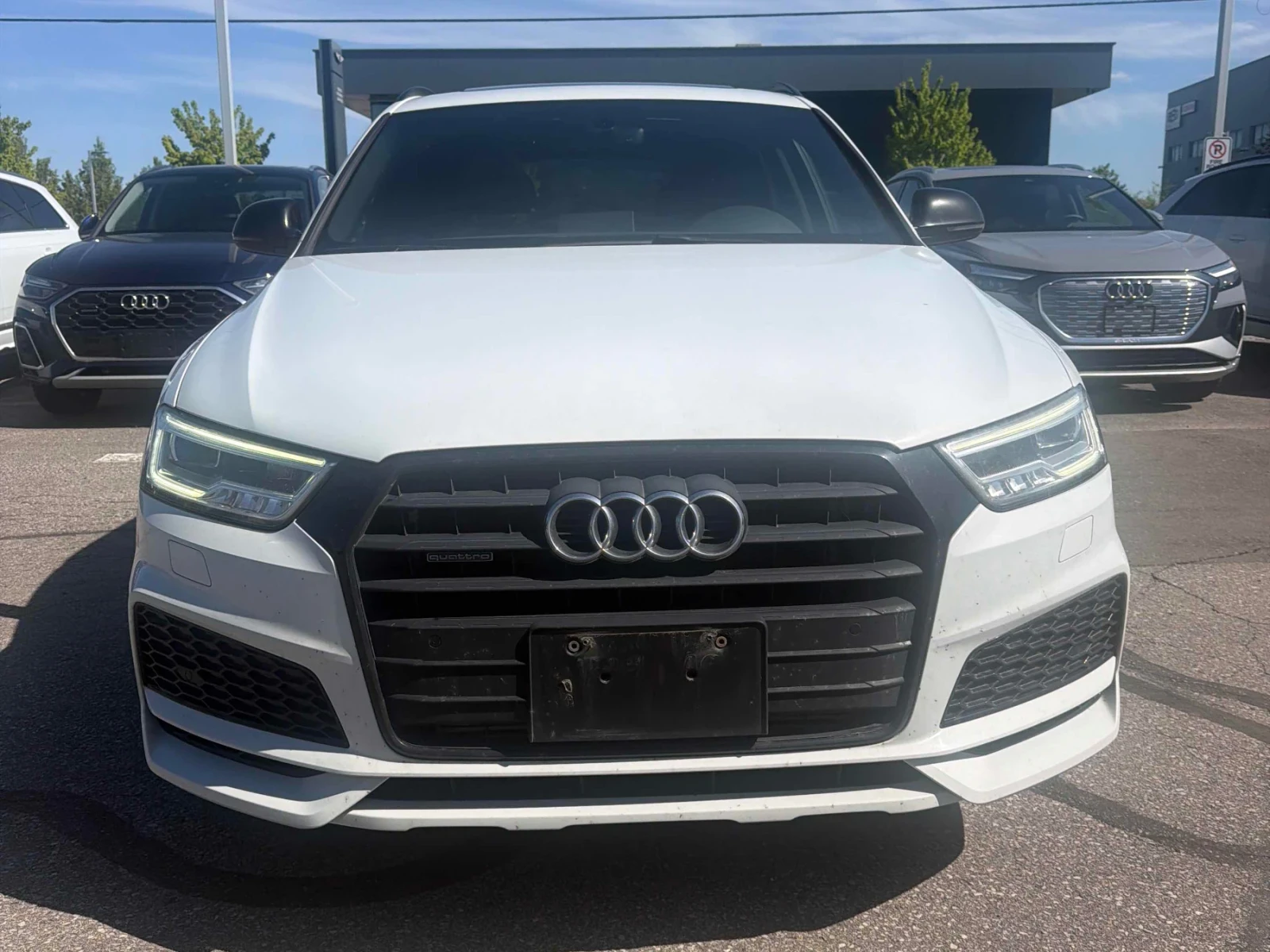 Audi Q3 TECHNIK * ������� * �������� * 2 ����� * CARFAX | Mobile.bg � ����������� 1