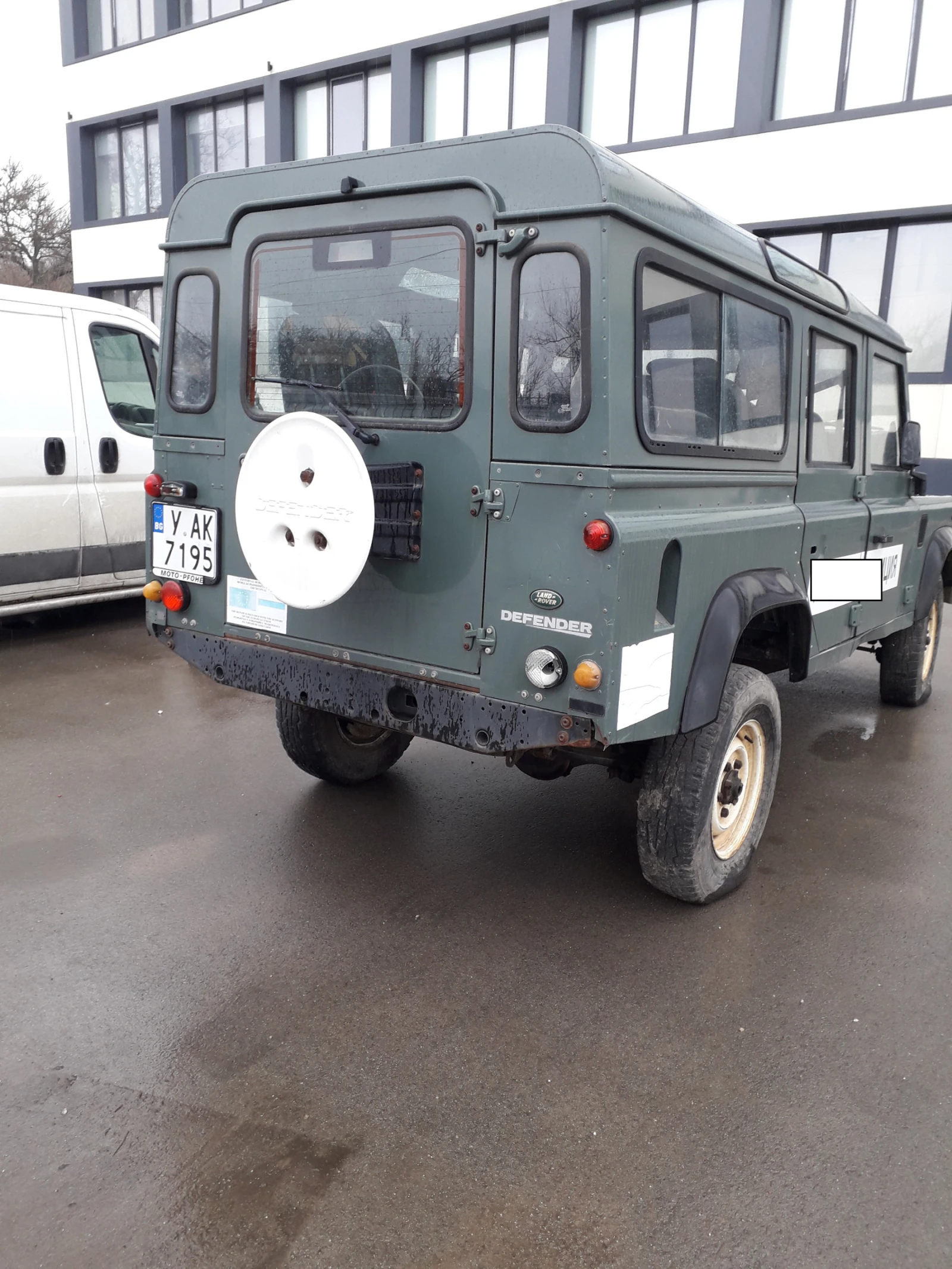 Land Rover Defender 110, снимка 8 - Автомобили и джипове - 54781302