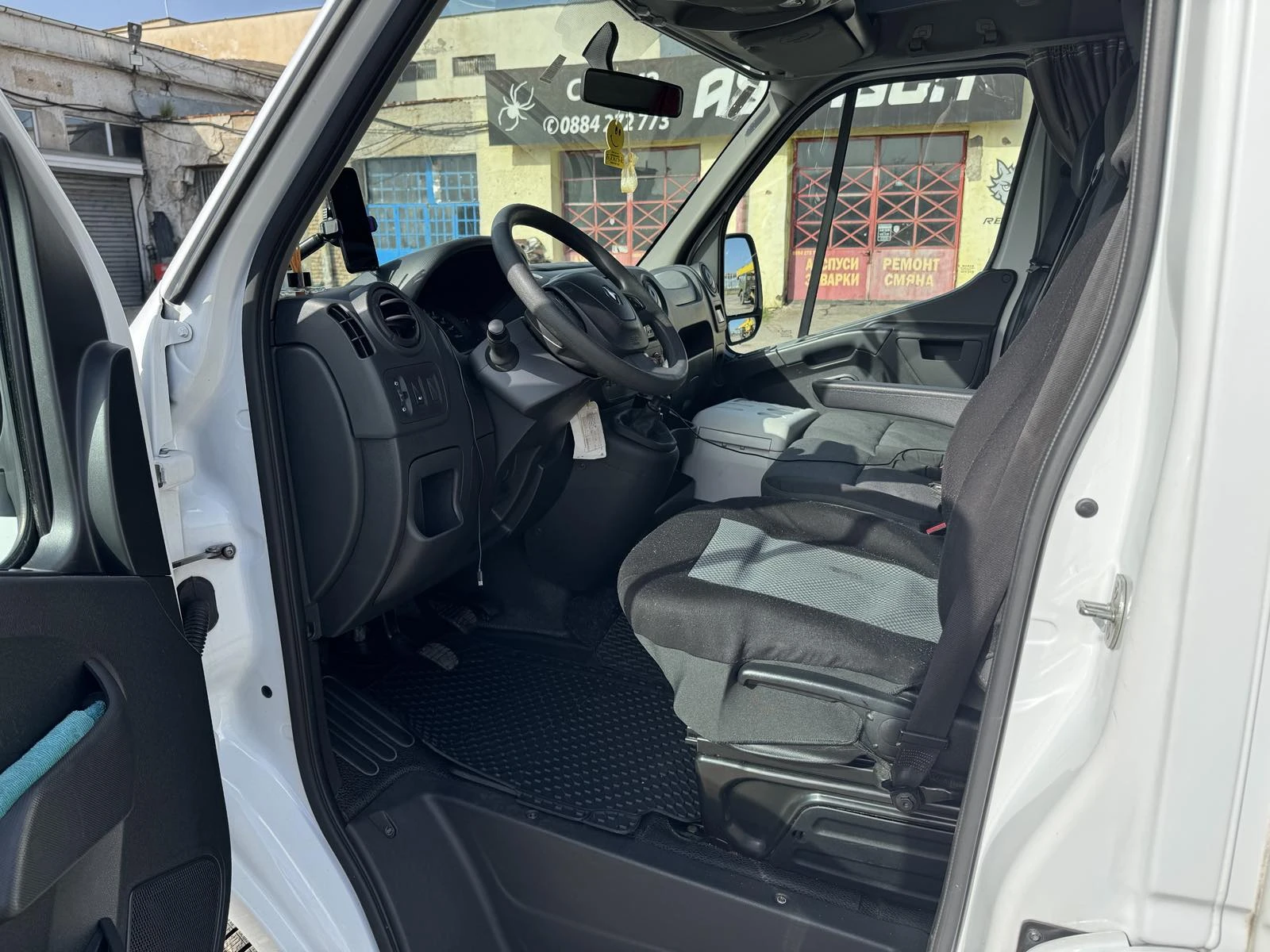 Renault Master 2.3 DCI 170 - изображение 5