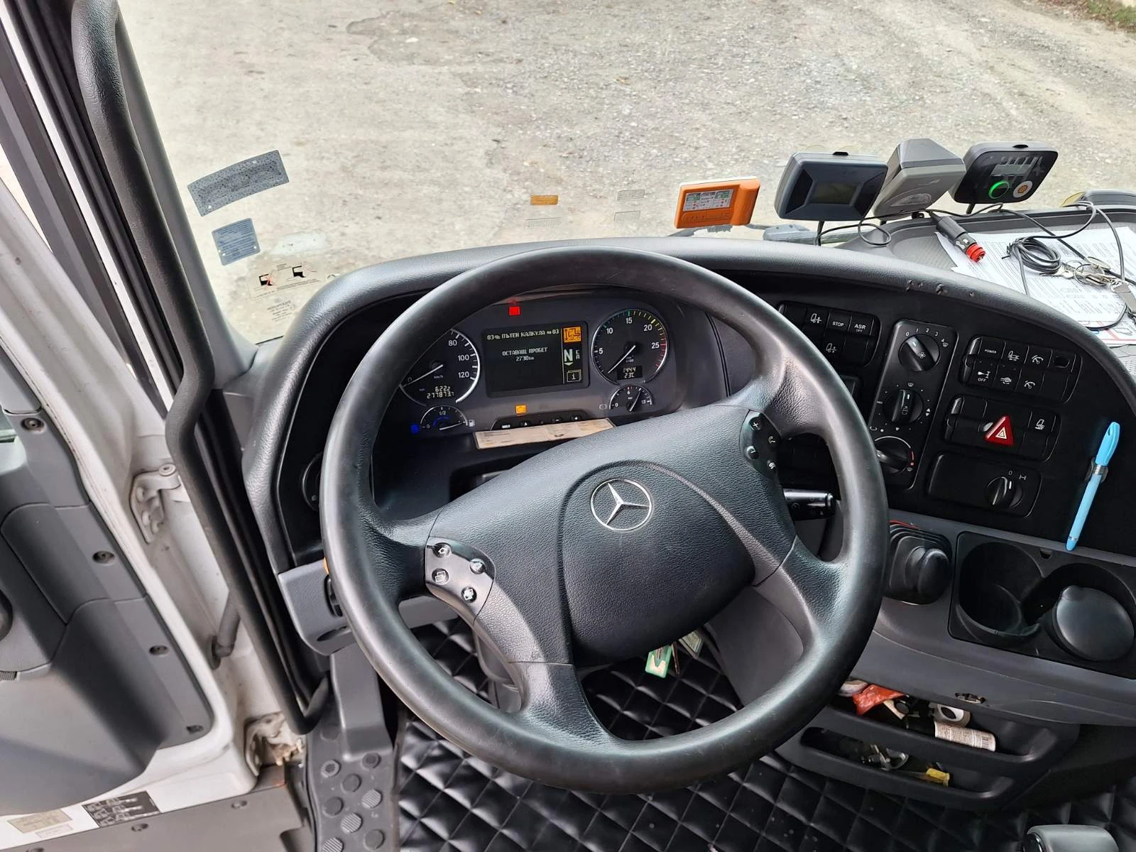 Mercedes-Benz Actros, снимка 6 - Камиони - 54857479