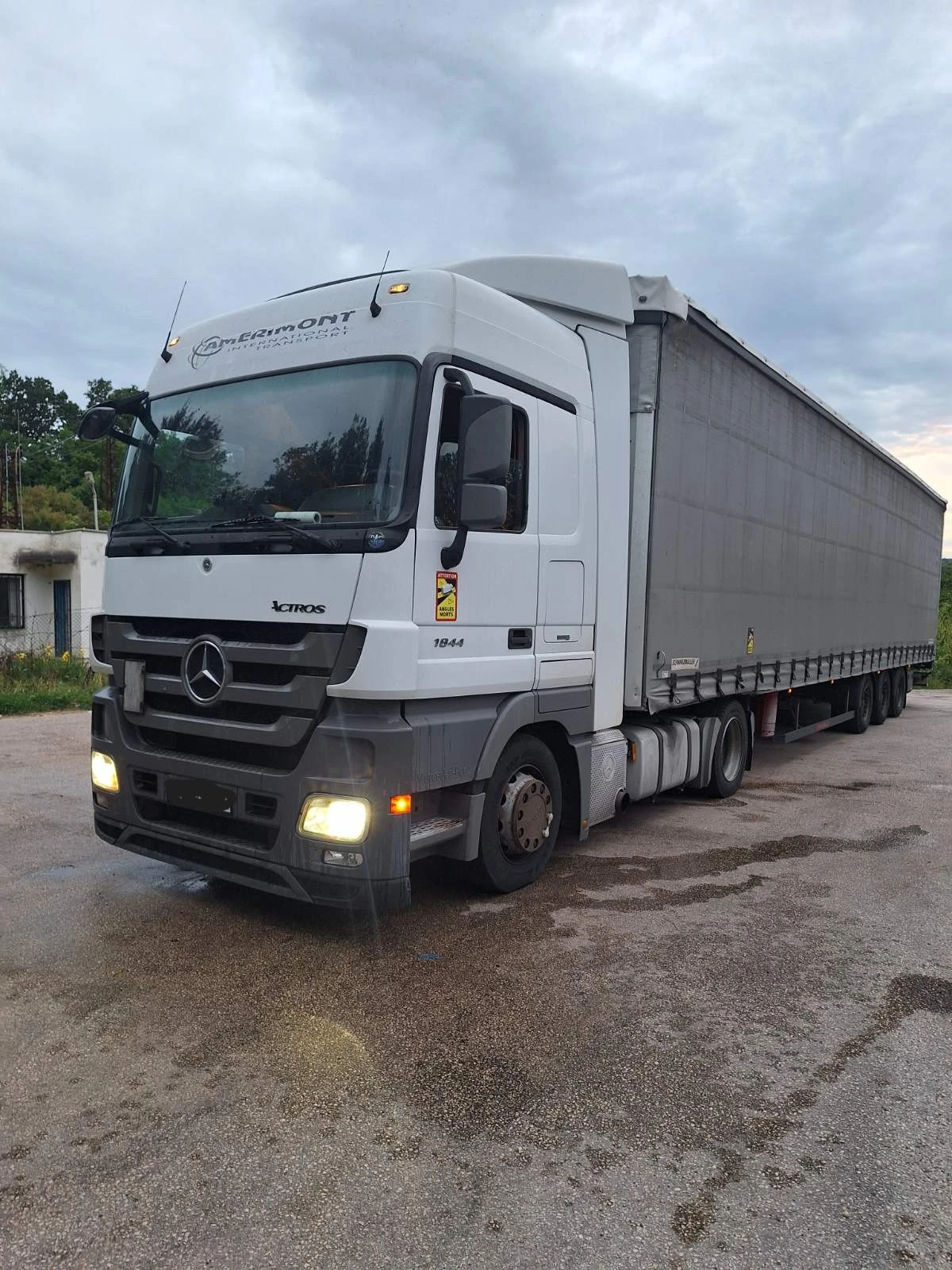 Mercedes-Benz Actros, снимка 12 - Камиони - 54857479